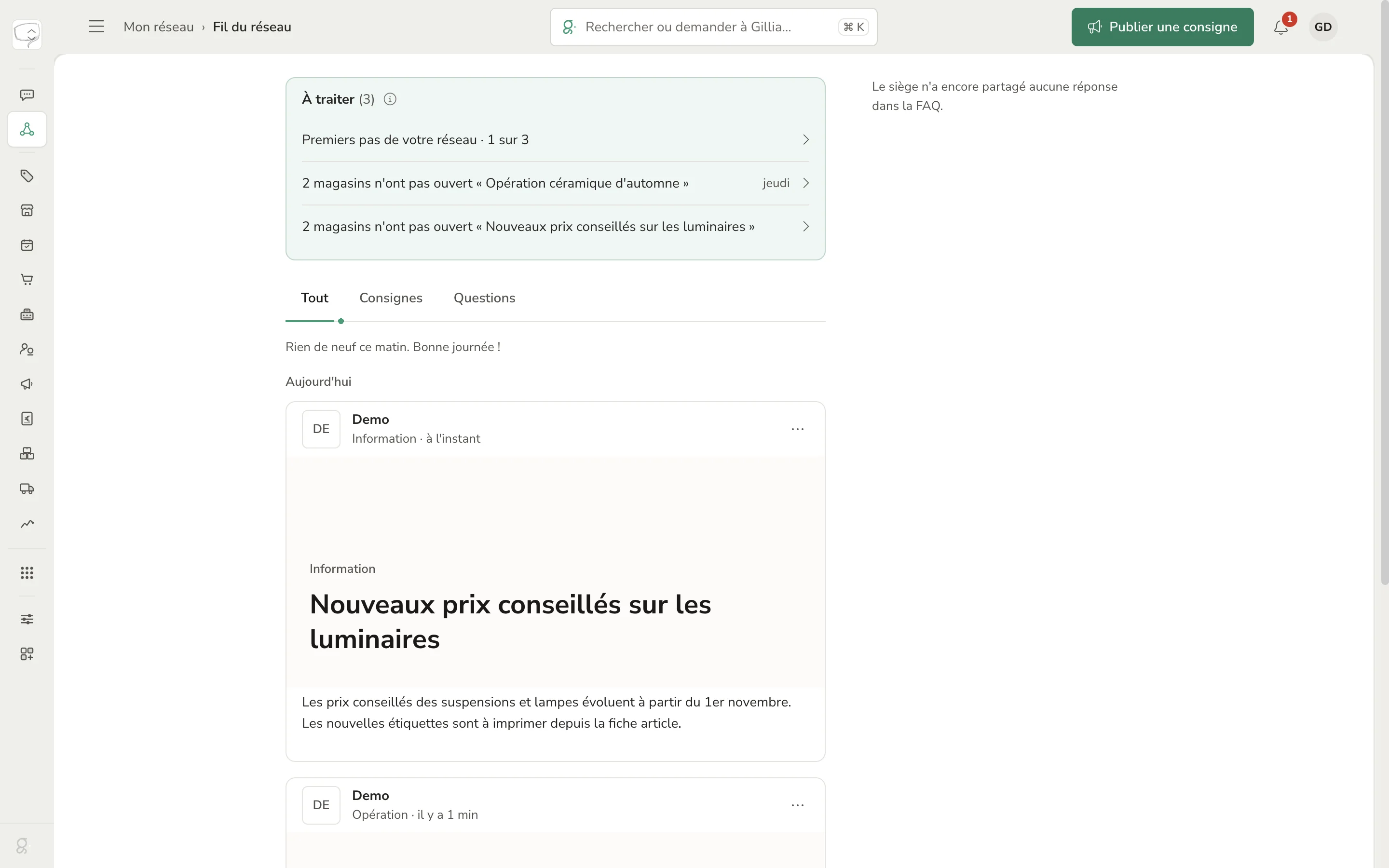 Le fil du réseau côté siège : un bloc « À traiter » listant les consignes pas encore ouvertes par les magasins, puis les consignes publiées « Nouveaux prix conseillés sur les luminaires » et « Opération céramique d'automne »